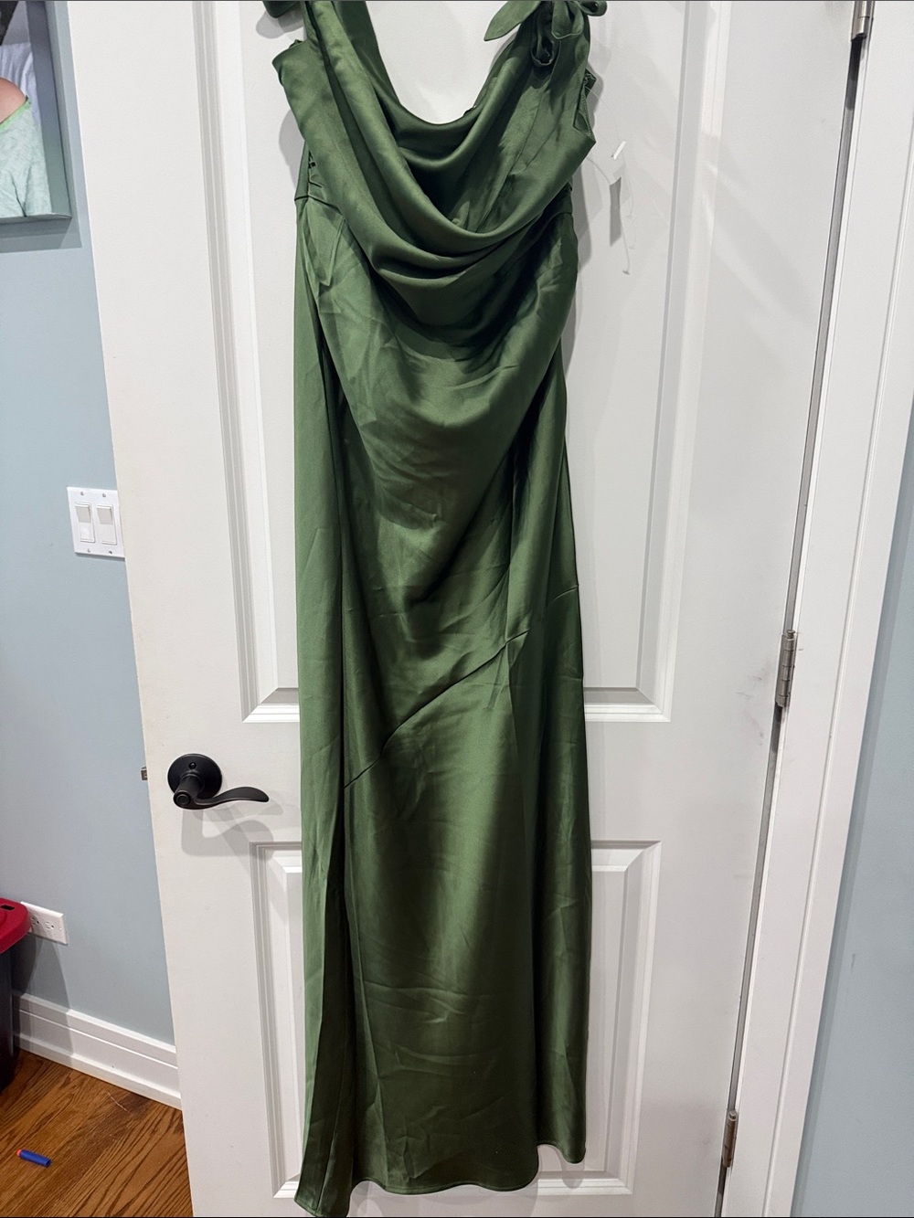 Petal & Pup Selma One-Shoulder Satin Gown - Picture 5 of 9